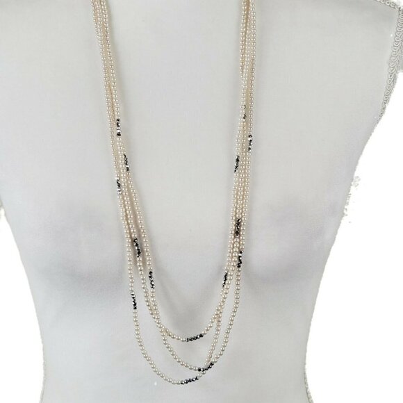 Triple Strand Faux Pearl Necklace With Shimmery Crystals Lightweight Delicate - Picture 3 of 7